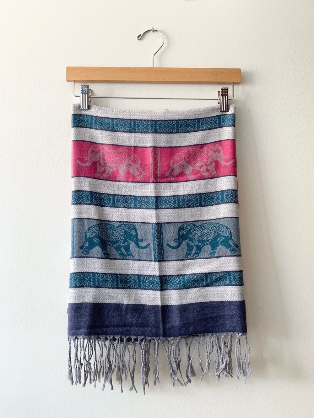 NEW CASHMERE Elephant Stripe Fringe Scarf